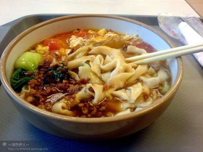 我爱吃的面食：棱锋分明，形似柳叶；入口外滑内筋，软而不粘，越嚼越香......